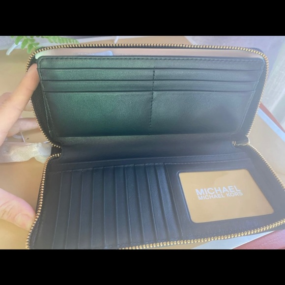 2 pcs NWT Gramercy Large Satchel Set - Picture 6 of 8